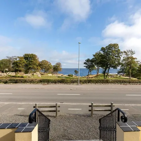 Reinhardt - 100m From The Sea By Interhome *